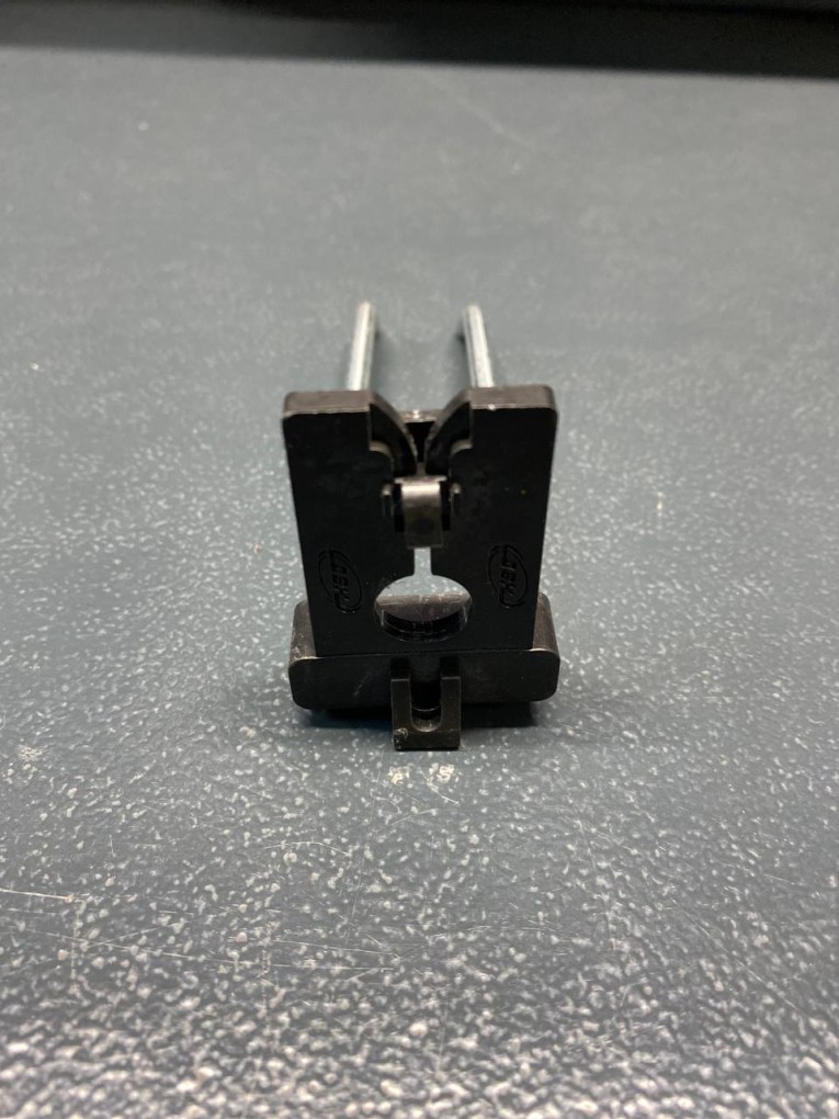 Крючок двойной 100 мм купить в Котласе