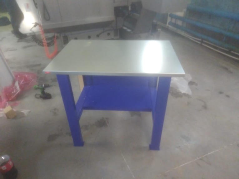 Верстак-стол бестумбовый ВП-1 купить в Котласе Верстак-стол бестумбовый ВП-1 купить в Котласе