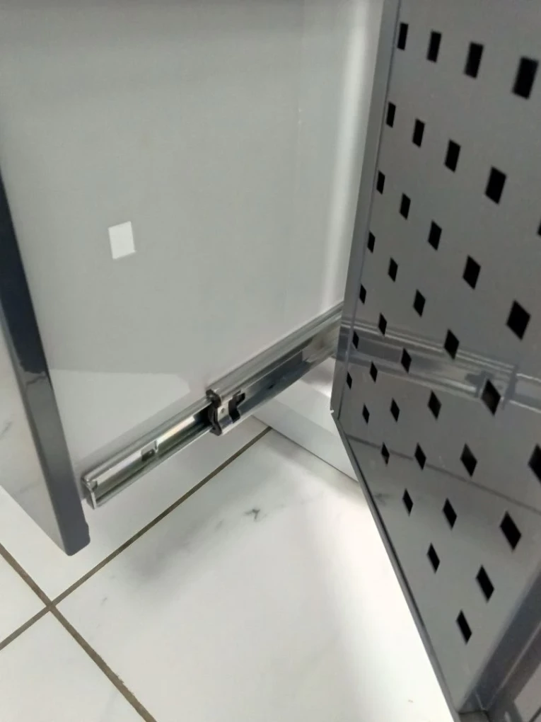 Шкаф инструментальный FBK 20 PR.2B2.1S купить в Котласе Шкаф инструментальный FBK 20 PR.2B2.1S купить в Котласе